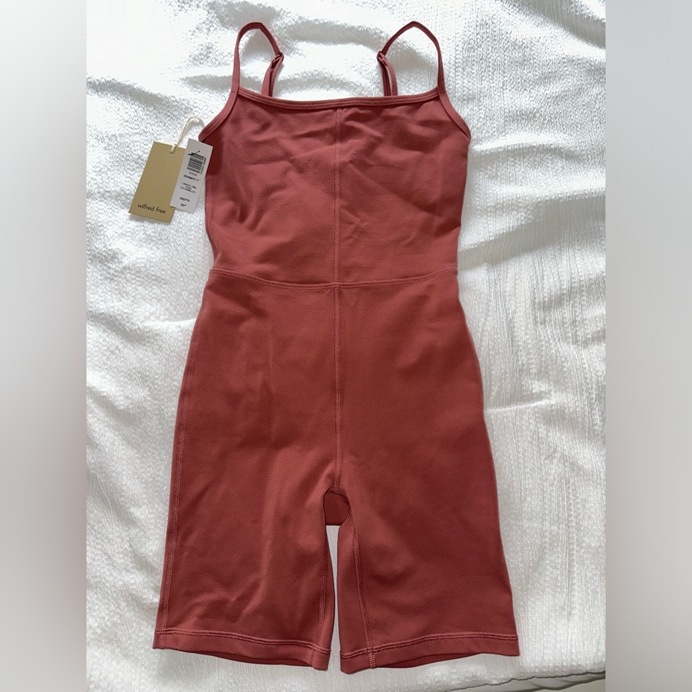 Aritzia Wilfred free divinity romper 7” cinder pink NWT